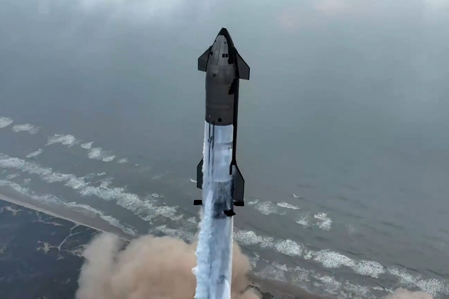 SpaceX's fourth Starship test is the first one to reach splashdown - The  Verge