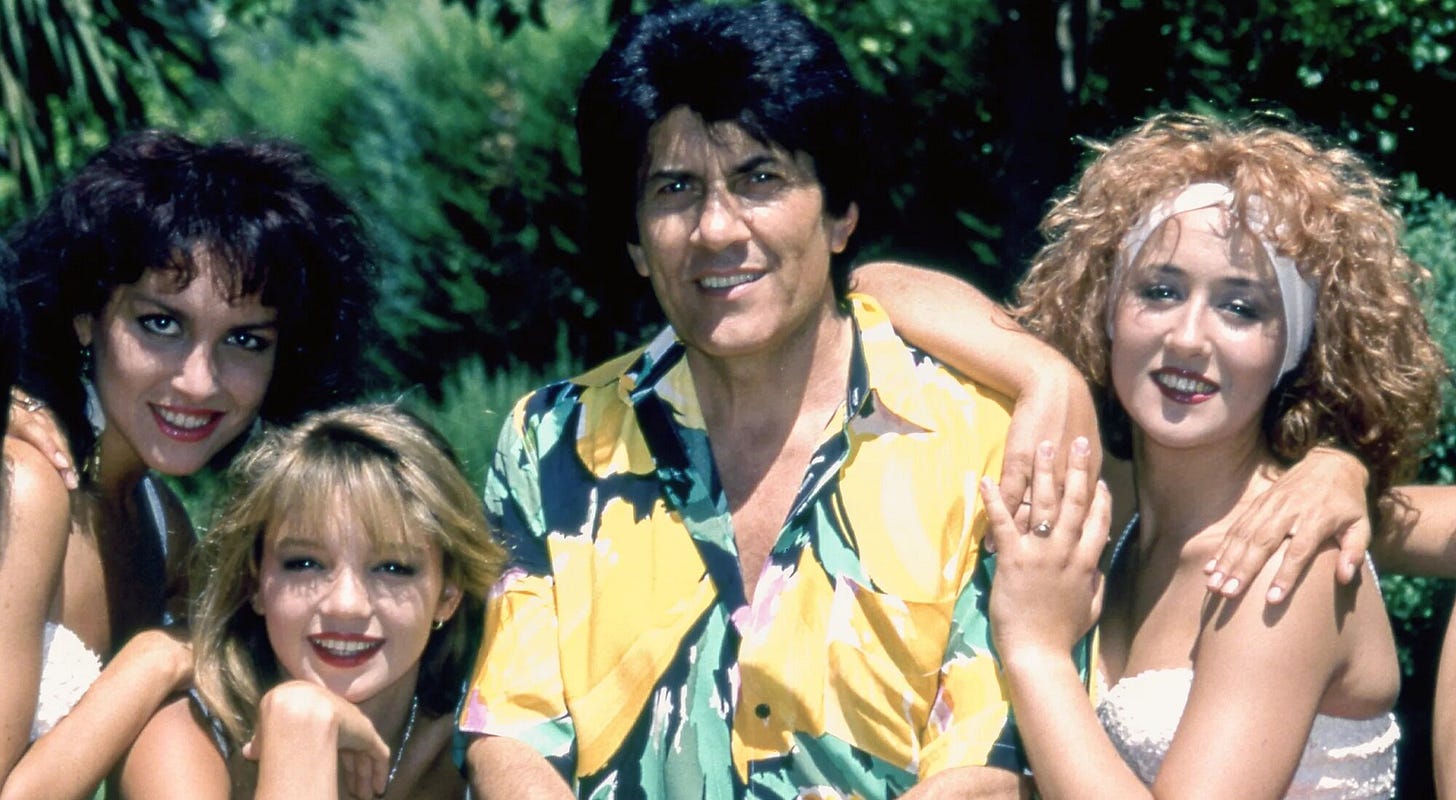 Muere Georgie Dann a los 81 años cuando iba a someterse a una operación de  cadera