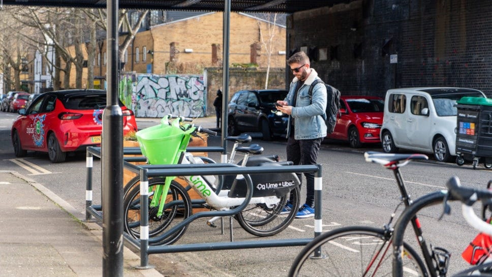 London Fields - London Lane bay