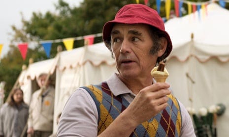 Mark Rylance as Maurice Flitcroft