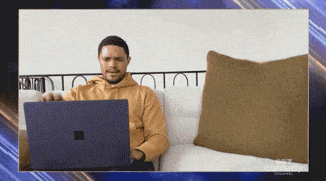 Weekend Noah GIF - Weekend Noah DailyShow - Discover & Share GIFs