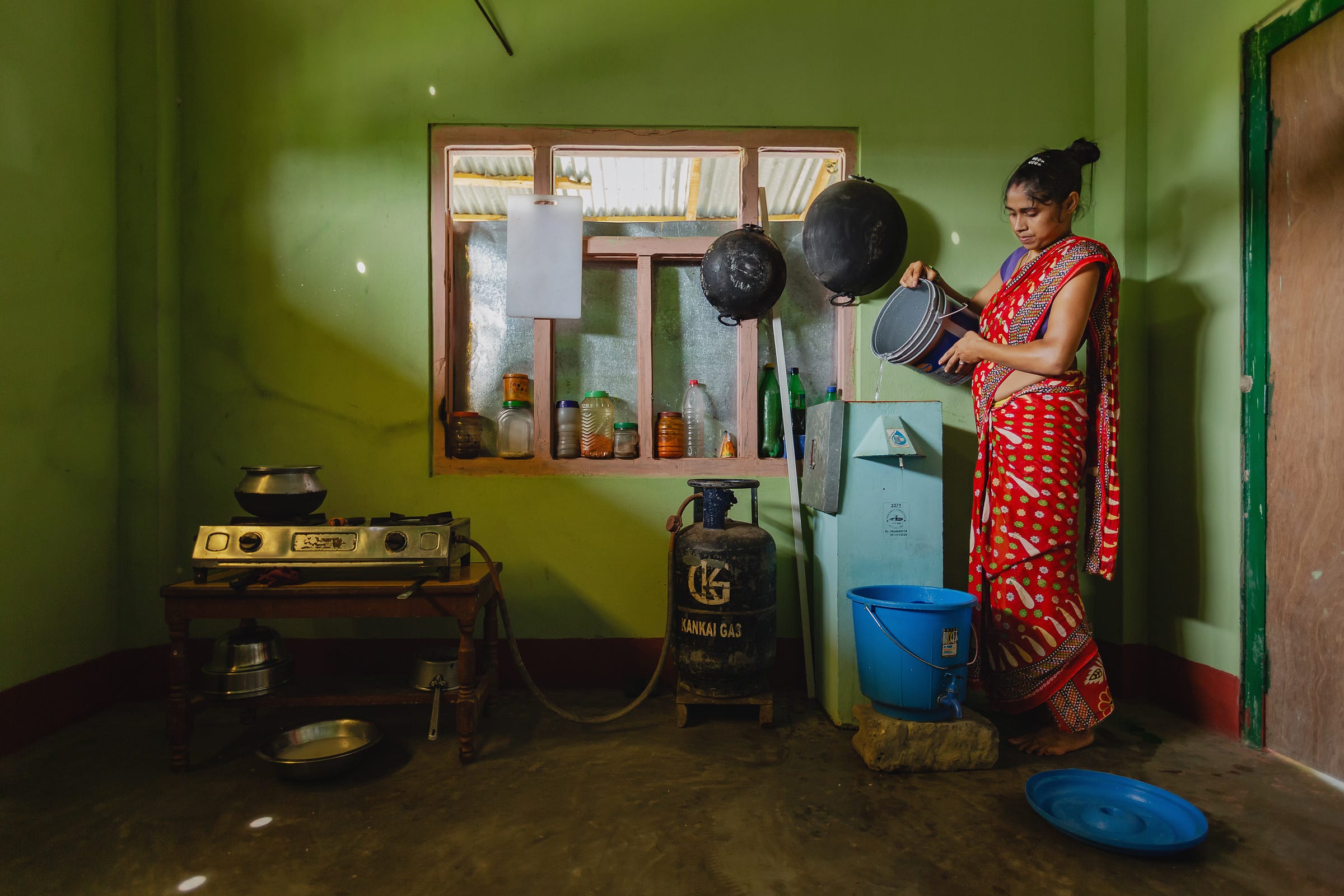 Sharanamati Village, Nepal. 1/30, ƒ/2.8, ISO 400, 18mm. © Gavin Gough