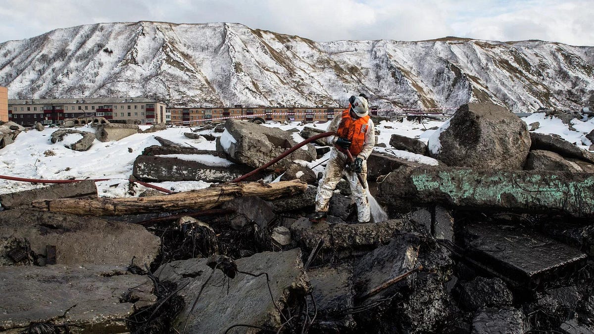 Ukrainian Drone Attacks on Refineries Far From Only Threat to Russia’s Oil Industry