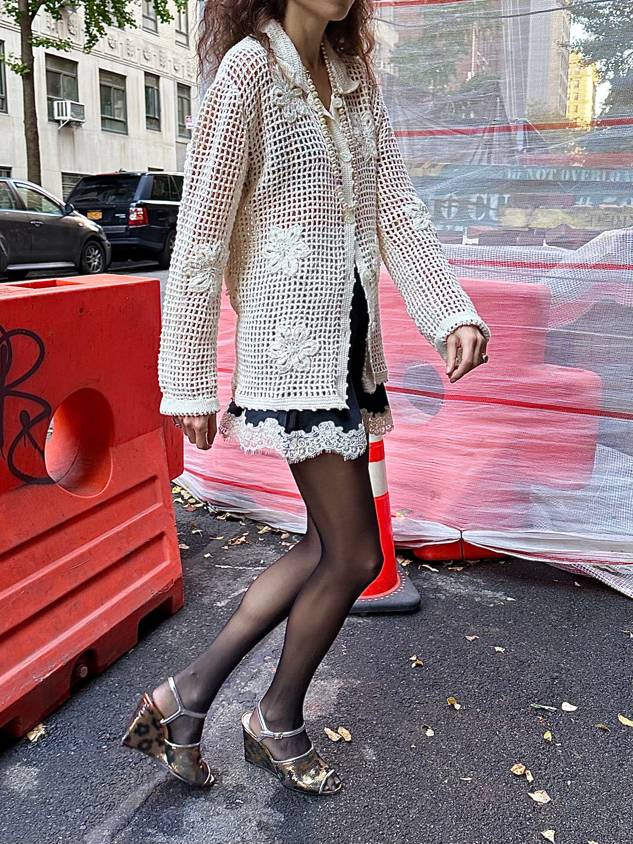 The shape of a day, in outfits