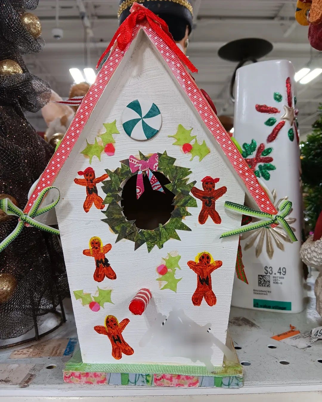 No photo description available.