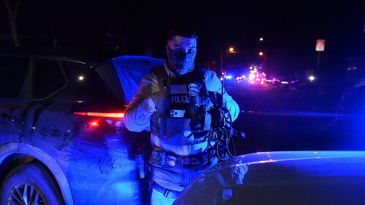 Defang ICE → Save the Midterms