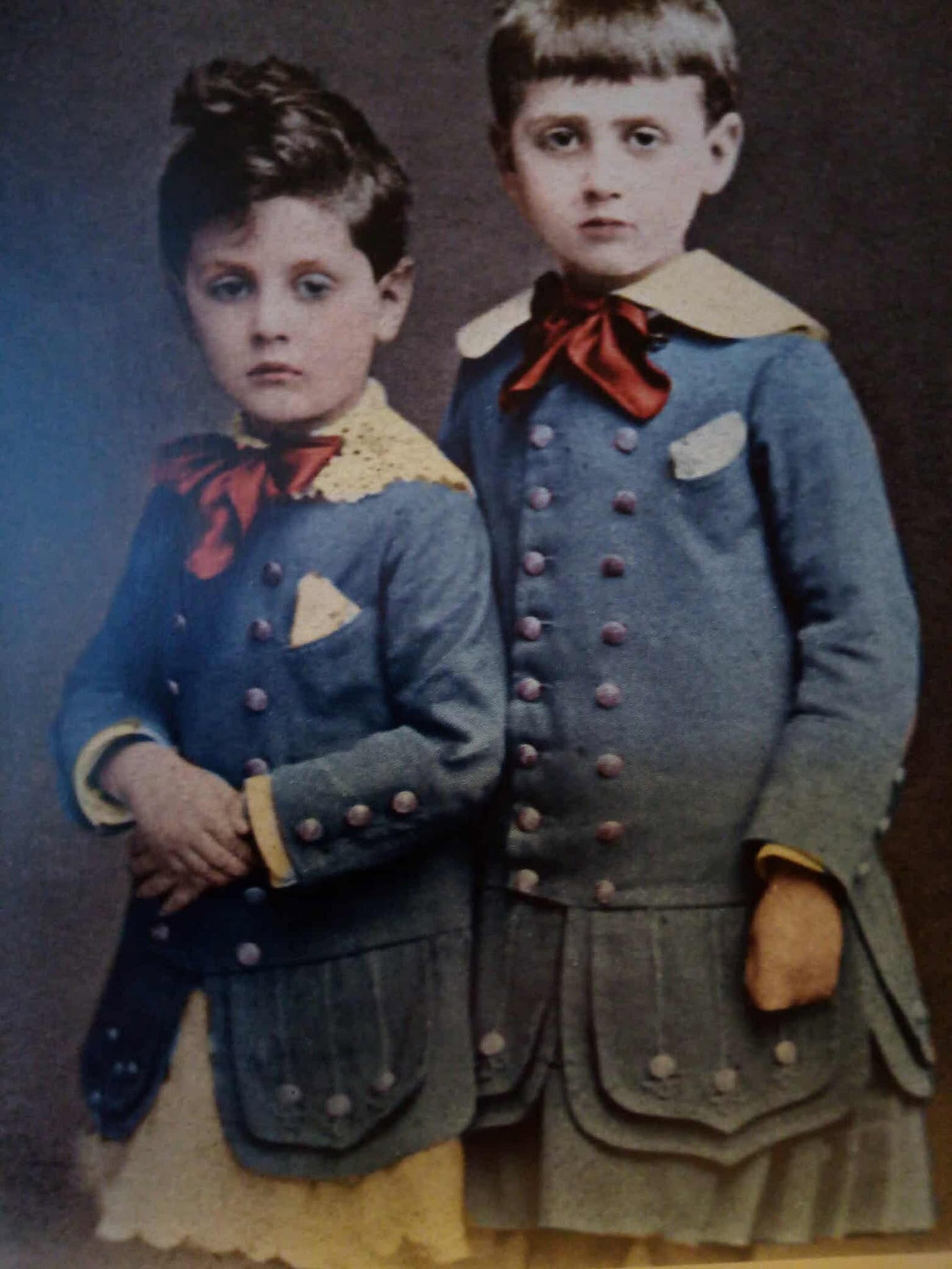 No description available.