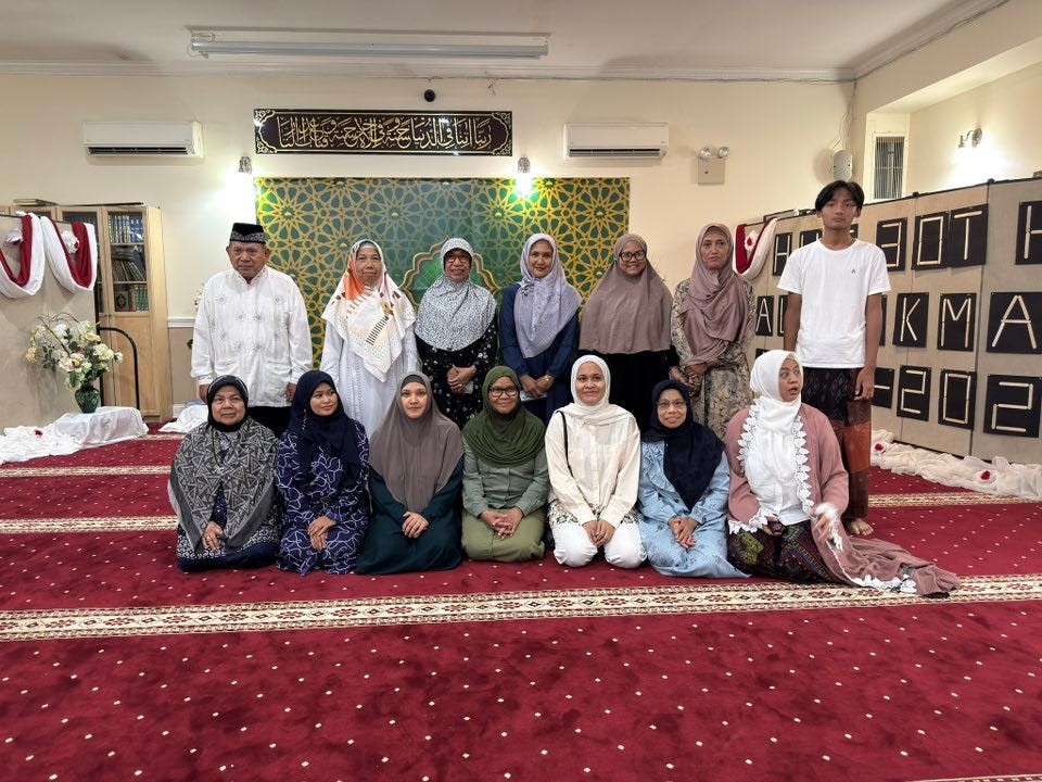 No photo description available.