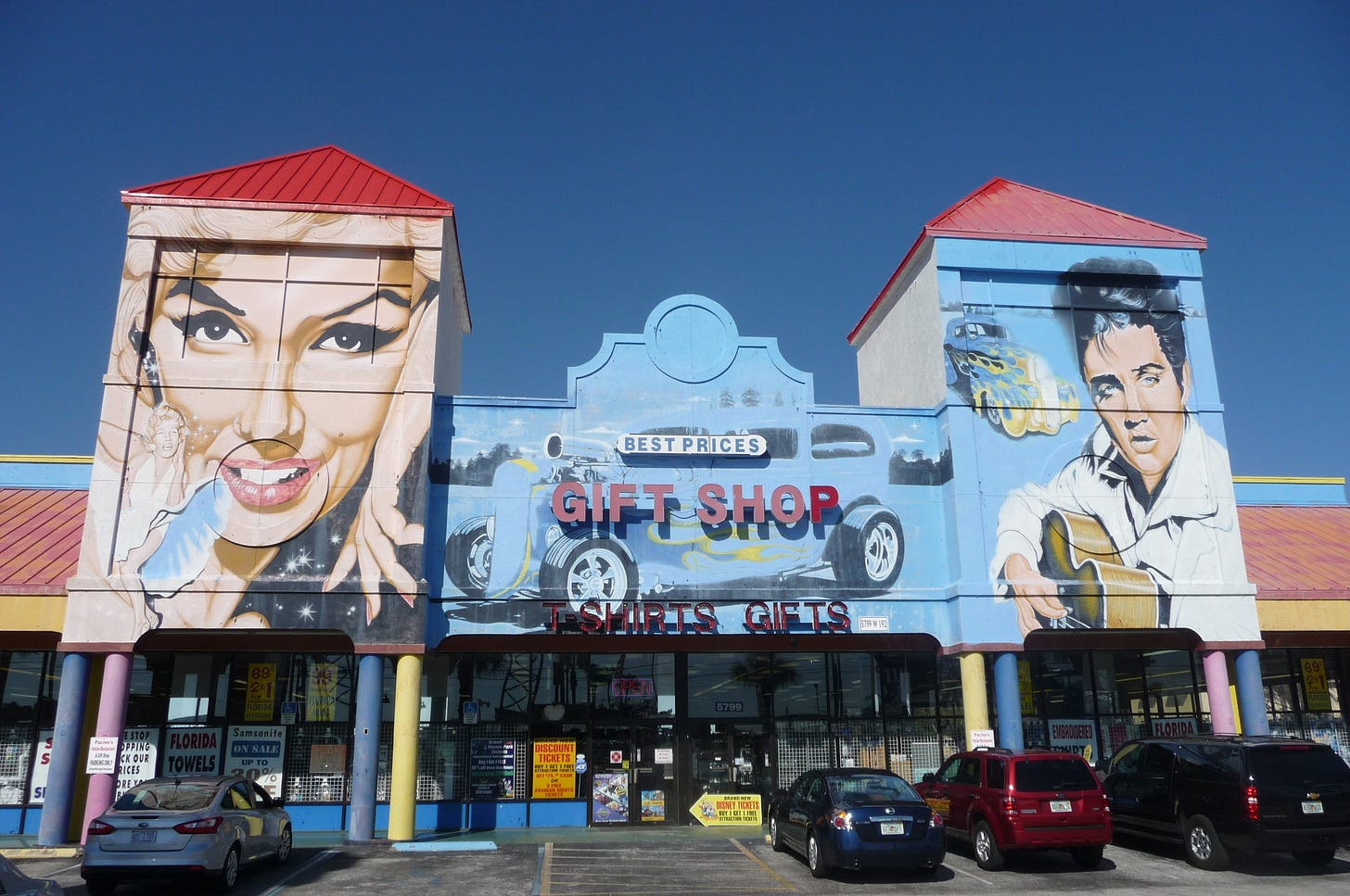 Who can resist Giant Elvis?