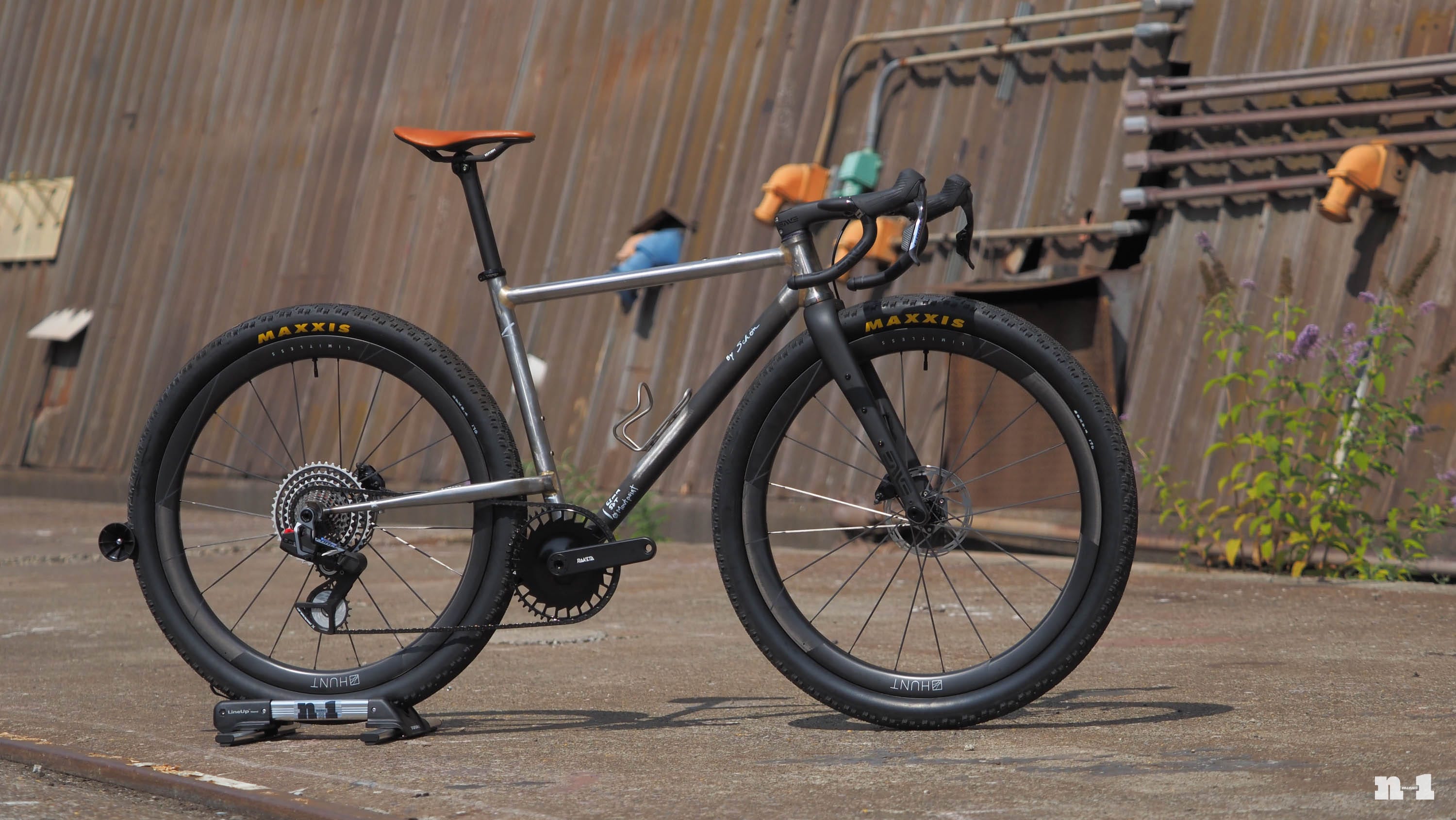 Schon Design Mike Garrigan travel bike