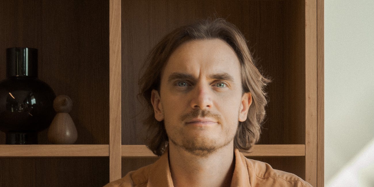 #71 - Don’t worry about AI, worry about becoming typical