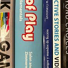 Il grosso problema della narrazione dei manifesti del divertimento