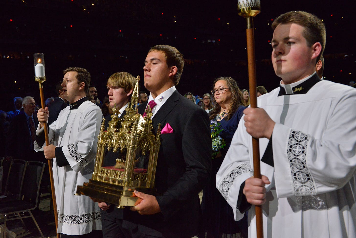 Famed radio and TV priest Fulton Sheen is beatified in St. L... Famed radio and TV priest Fulton Sheen is beatified in St. L...