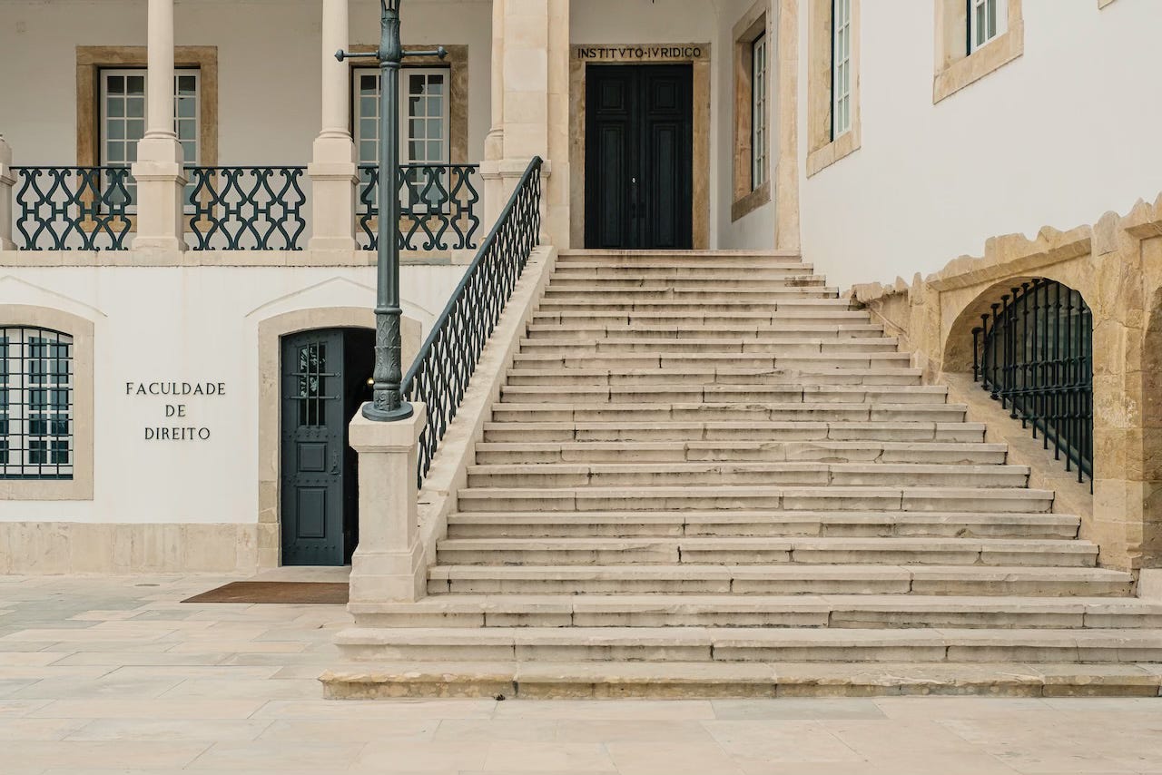 Façade of the Law Faculty of the University of Coimbra.