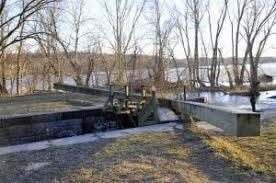 Lock 23 (Violettes Lock) & Dam No. 2 ...