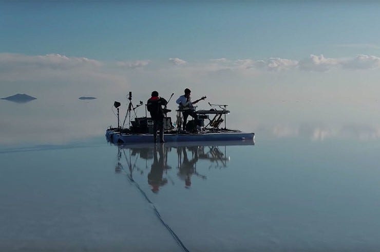 02 fkj 2019 salar de uyuni billboard 1548