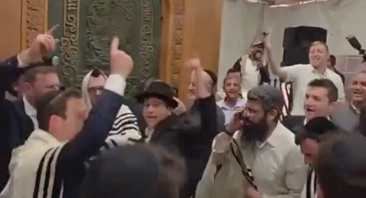 🕌 Israeli Terrorists Take Over a Palestinian Mosque and Hold Celebrations Inside. In 1994, an American Jew Slaughtered 29 Palestinians There. 