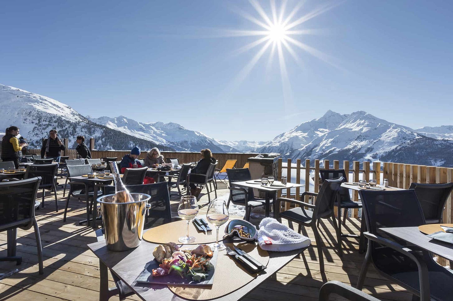 Le Solario restaurant - Sunny terrace and fine cuisine