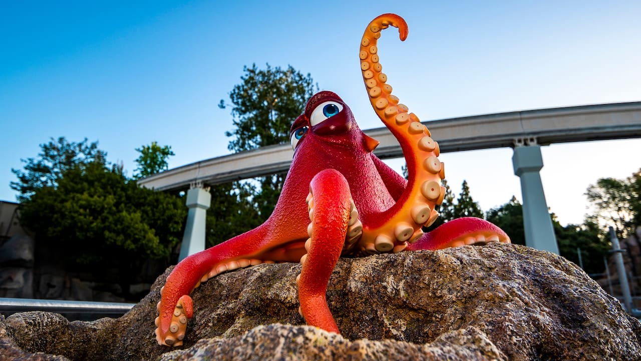 Take a Look Inside the Lagoon of Finding Nemo Submarine Voyage, Reopening  on July 25 at Disneyland Park | Disney Parks Blog