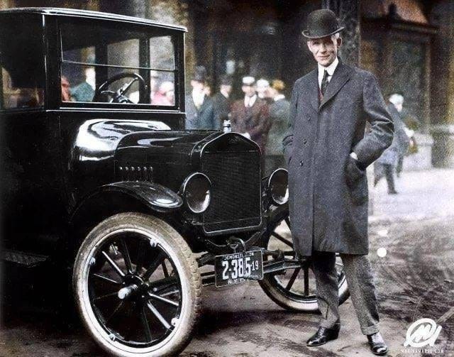 r/HistoricalCapsule - Henry Ford and his creation, the Ford Model T. 1921.