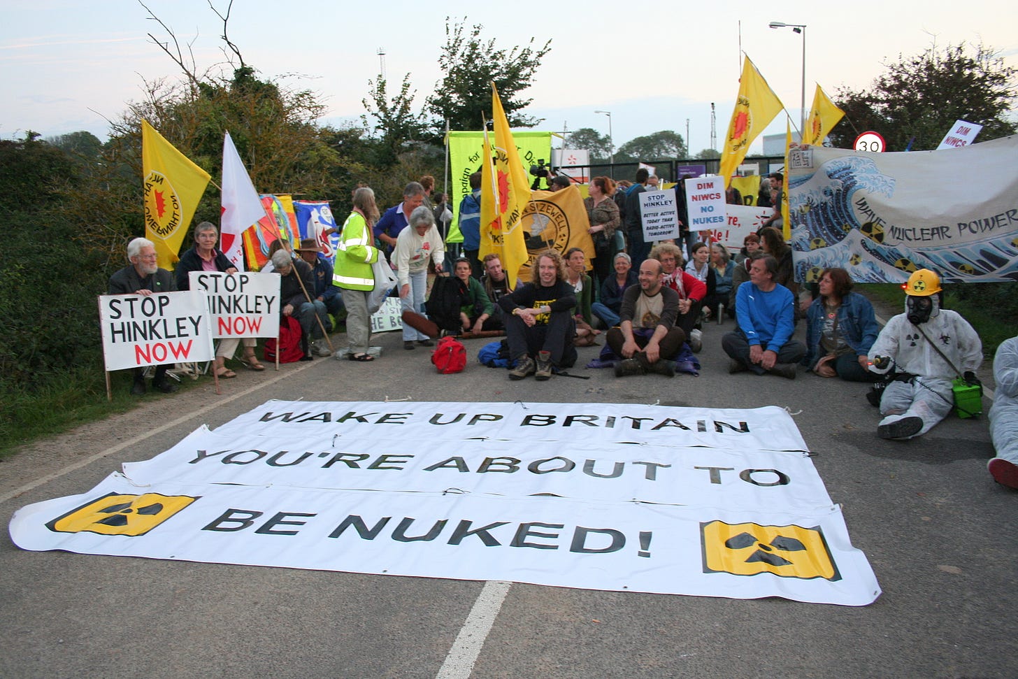 File:Stop New Nuclear Hinkley Point nuclear power blockade 021.jpg -  Wikipedia