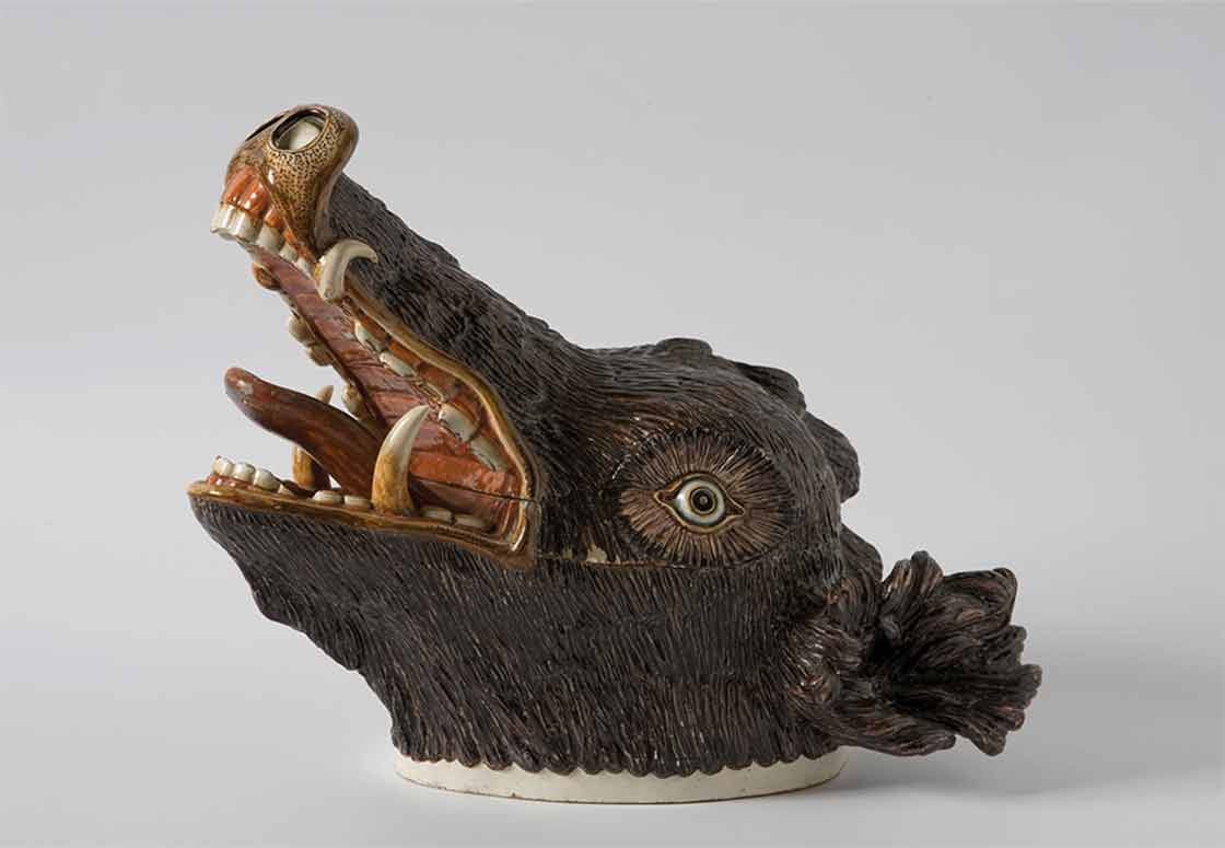 Le Musée de la Chasse et de la Nature à Paris - Terrine en forme de hure de  sanglier