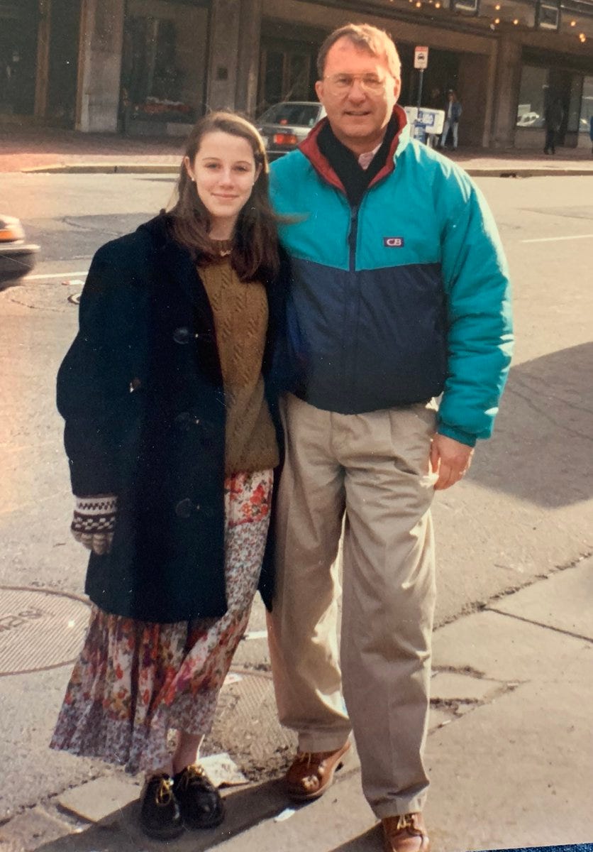 S.E. Cupp on X: "Me at 16 vs. the amazing Remi Bader, Tik Tok star, now. I  was ashamed of my body, covered it from head to toe. She's sharing her  realistic
