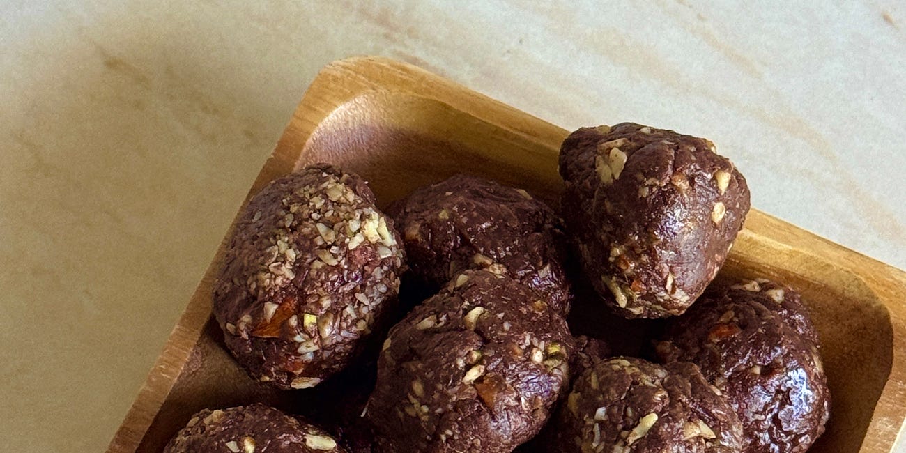 Brownie bite protein balls