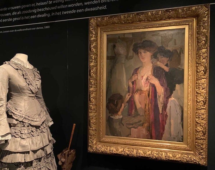 'Essayeuses chez Paquin' - olieverf op doek: Isaac Israels (herkomst: coll. Dordrechts Museum)