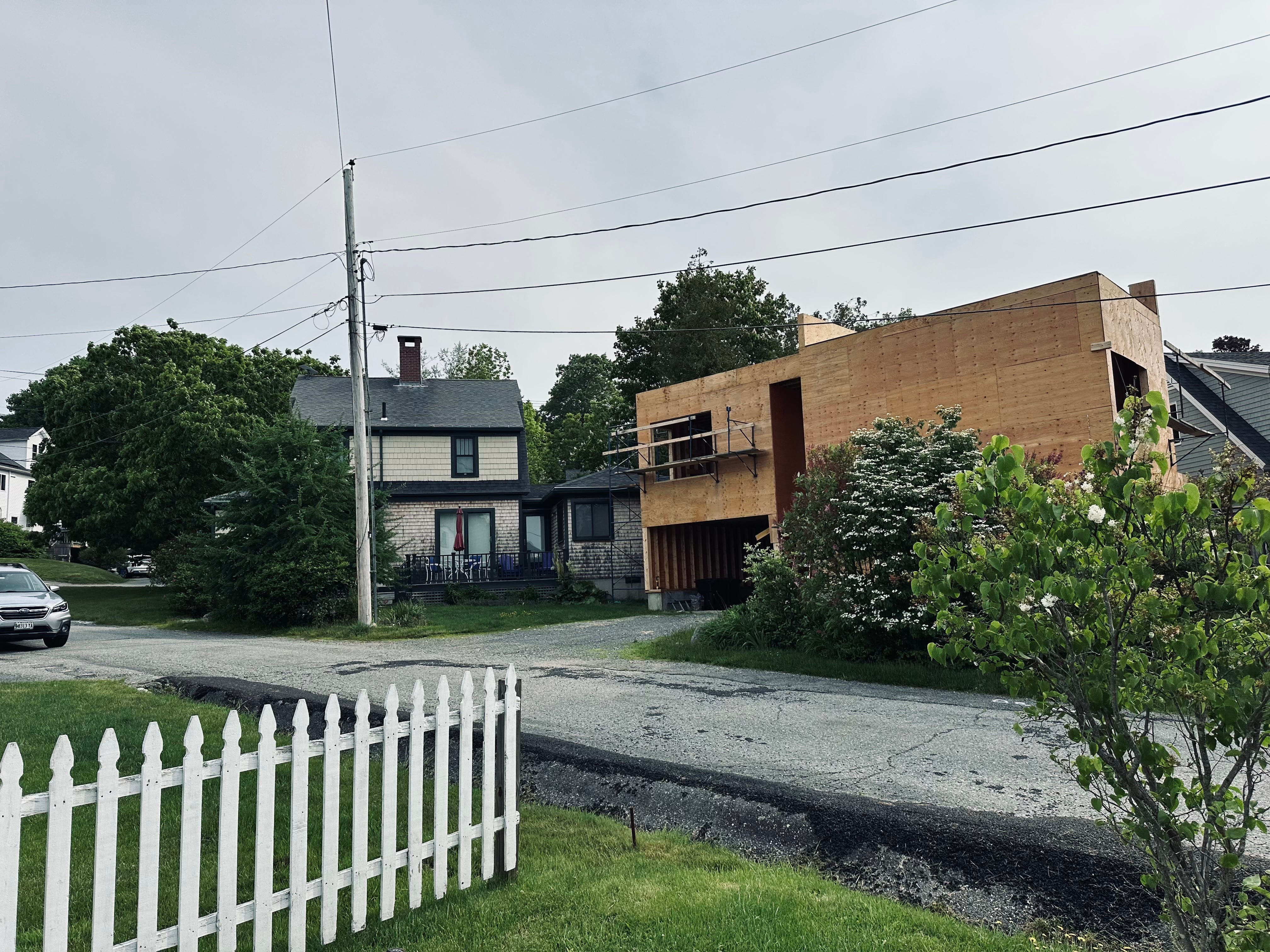 Entire neighborhood in Southwest Harbor blasts appeals board, code