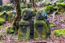 435 Mossy Grave Stock Photos - Free ...
