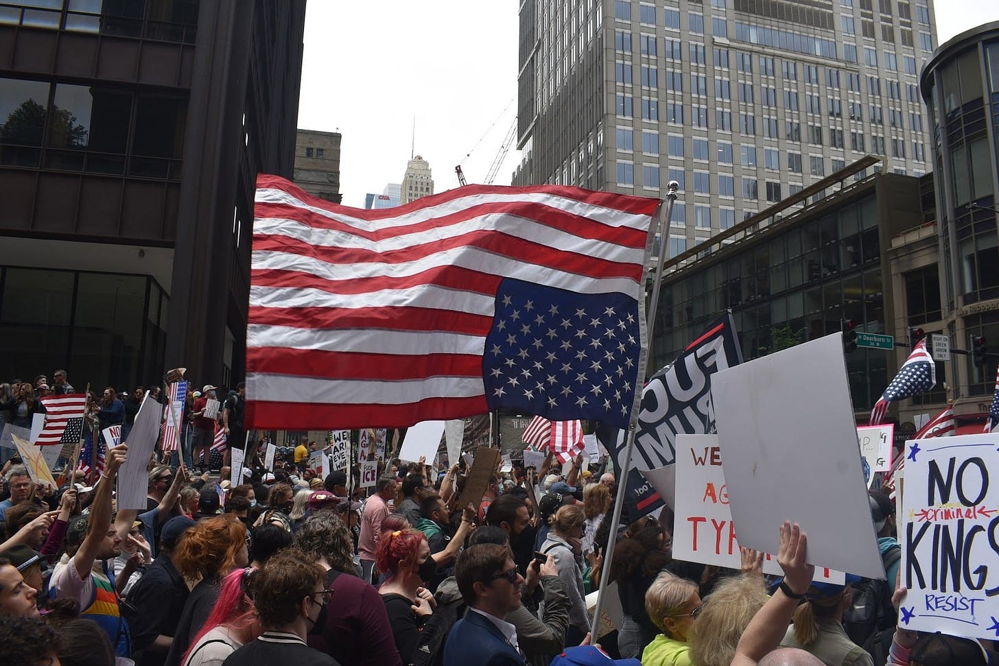 Chicago's 'No Kings' protesters don stars and stripes on Flag Day Chicago's 'No Kings' protesters don stars and stripes on Flag Day