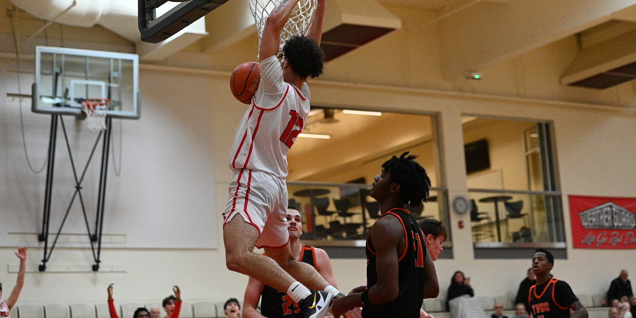 Red Devil Roundup: LCC basketball teams extend win streaks