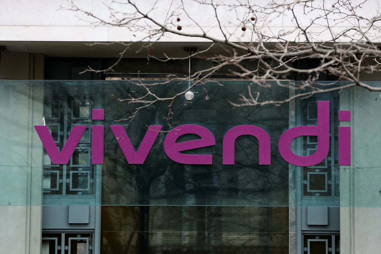 Media giant Vivendi to examine spinning off some units onto stock market |  Reuters