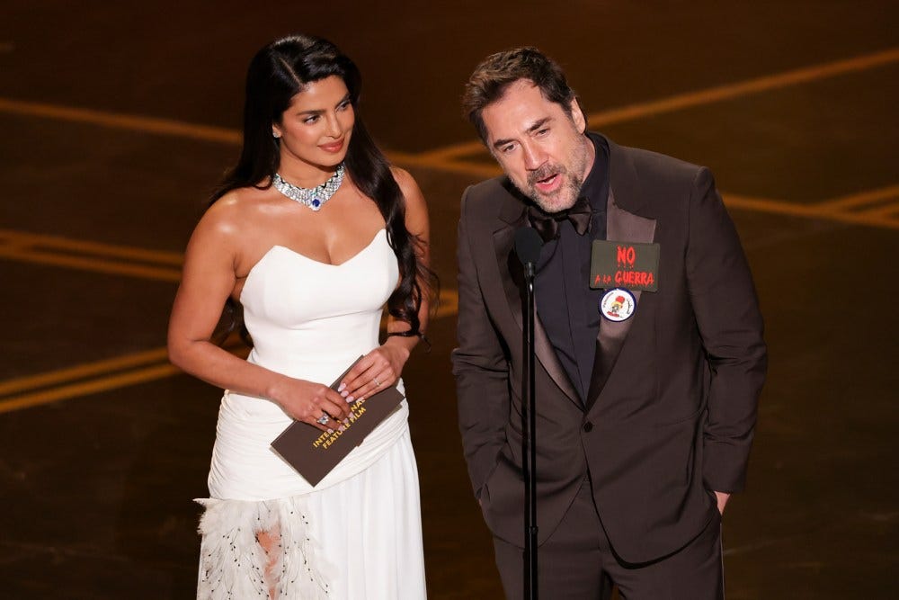 Javier Bardem at Oscars Says 'No to War and Free Palestine'