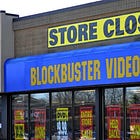 איך בלוקבאסטר כמעט ניצחו את נטפליקס