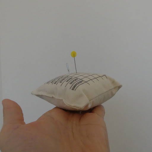 needle organizer