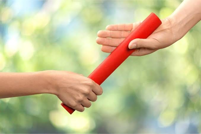 Teaching young athletes how to pass the relay baton - PE Blog