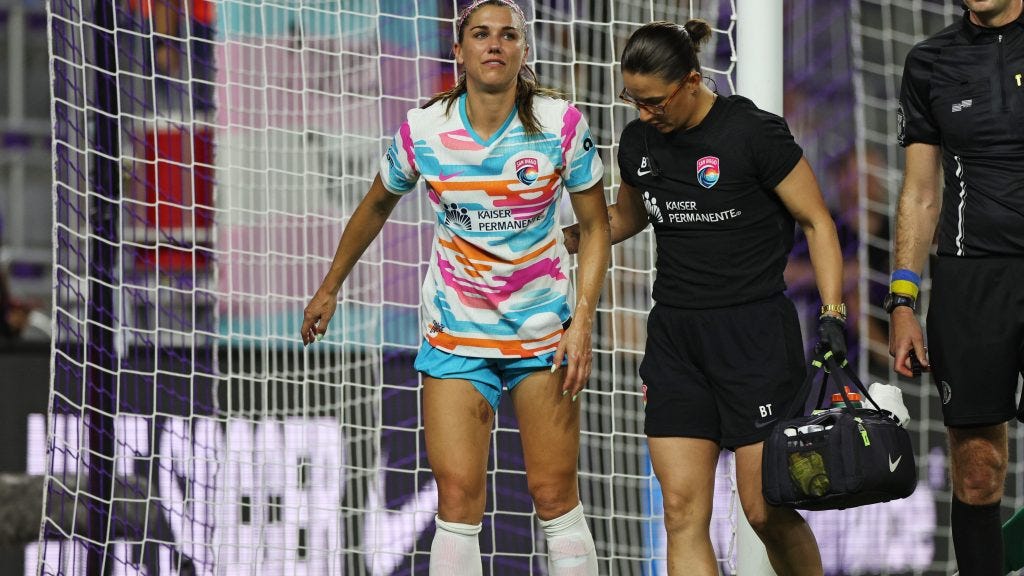 Alex Morgan injury: USWNT, Wave star hopes to return 'soon'