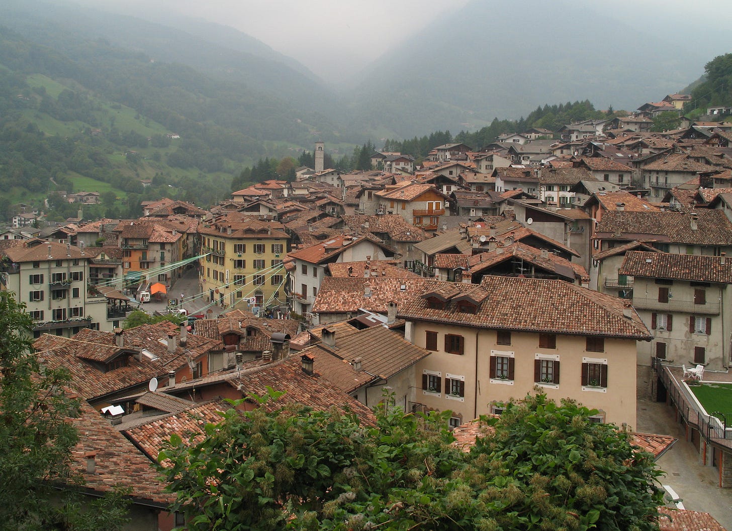 File:Bagolino village.jpg - Wikimedia Commons