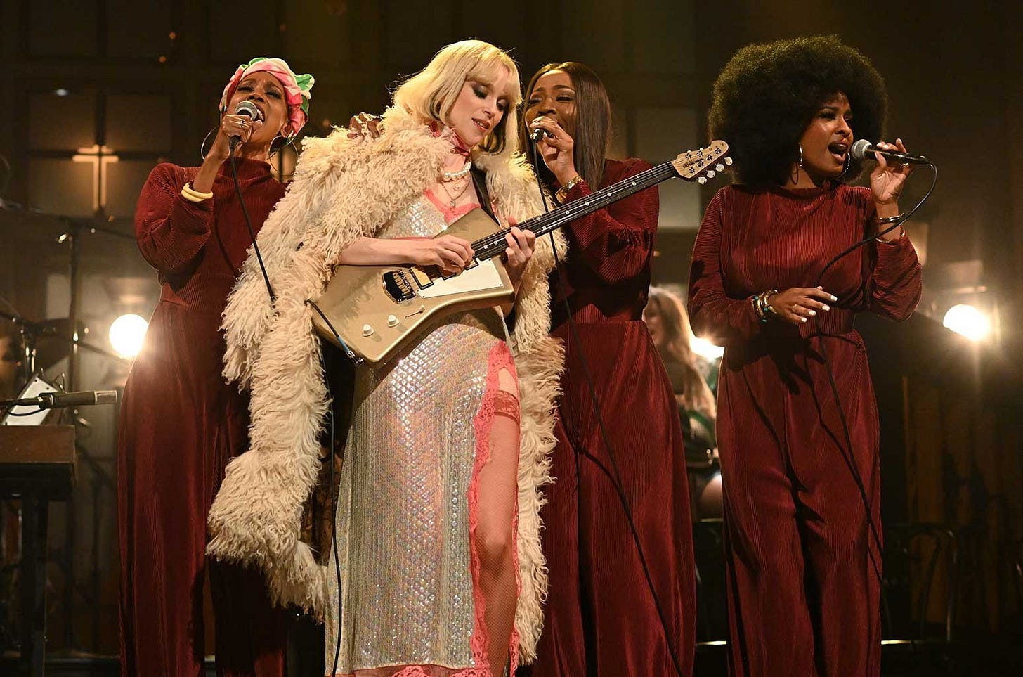 St. Vincent Performs &#39;Daddy&#39;s Home&#39; Songs on &#39;SNL&#39;: Watch | Billboard
