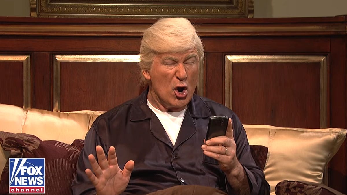 Stinky Pigf*ck Donald Trump Gross In Bedroom