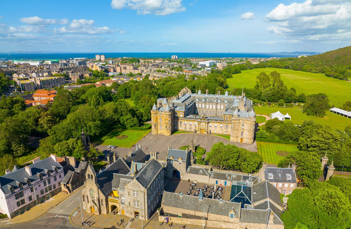 Palace of Holyroodhouse in Abbeyhill - Tours and Activities | Expedia.ca