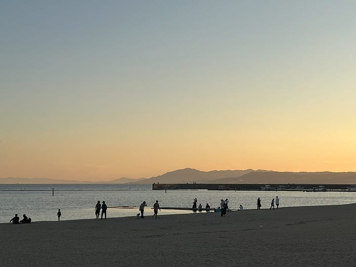 4 photos of Suma Beach at sunset, with views across Osaka Bay and to Awaji Island