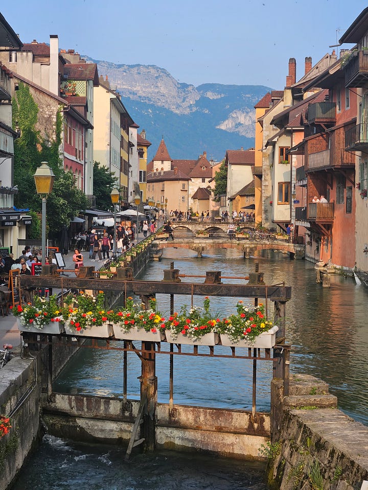 A showcase of annecy's amazing water