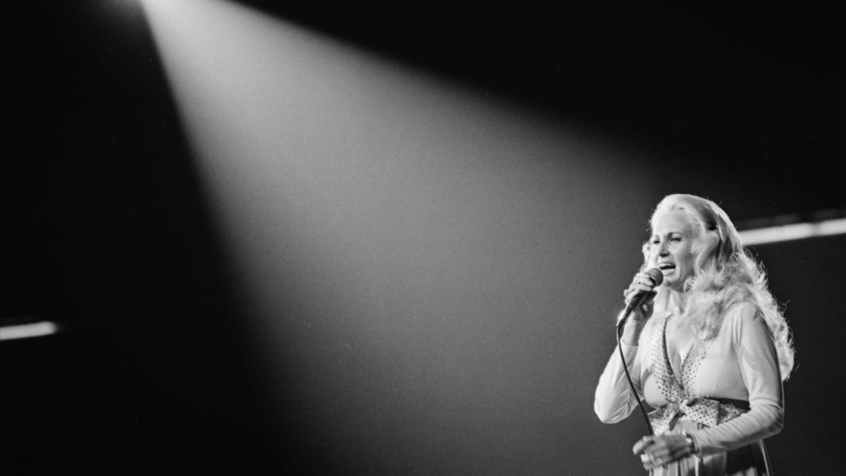 From the Archives: Tammy Wynette performs in Fayetteville in 1977