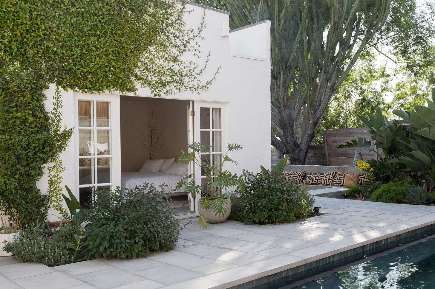 Garden Visit: Spanish Colonial-Style Made Modern in LA - Gardenista