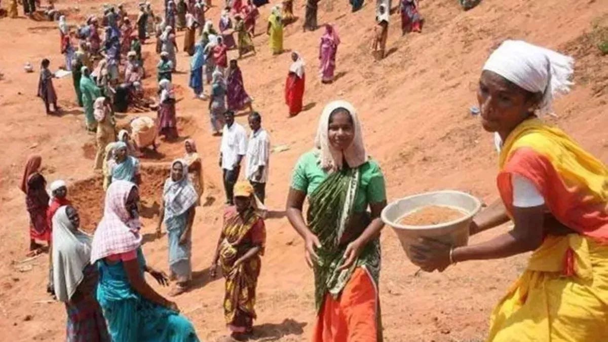 खुशखबरी! शीघ्र मिलेगा MNREGA का लंबित भुगतान, 370 करोड़ रुपये की किस्त  सरकार को मिली - Good News Pending payment of MNREGA will be received soon  government got installment of 370 crore