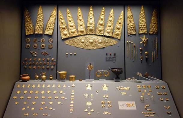 Gold artifacts from Grave Circle A at Mycenae, Greece Gold artifacts from Grave Circle A at Mycenae, Greece