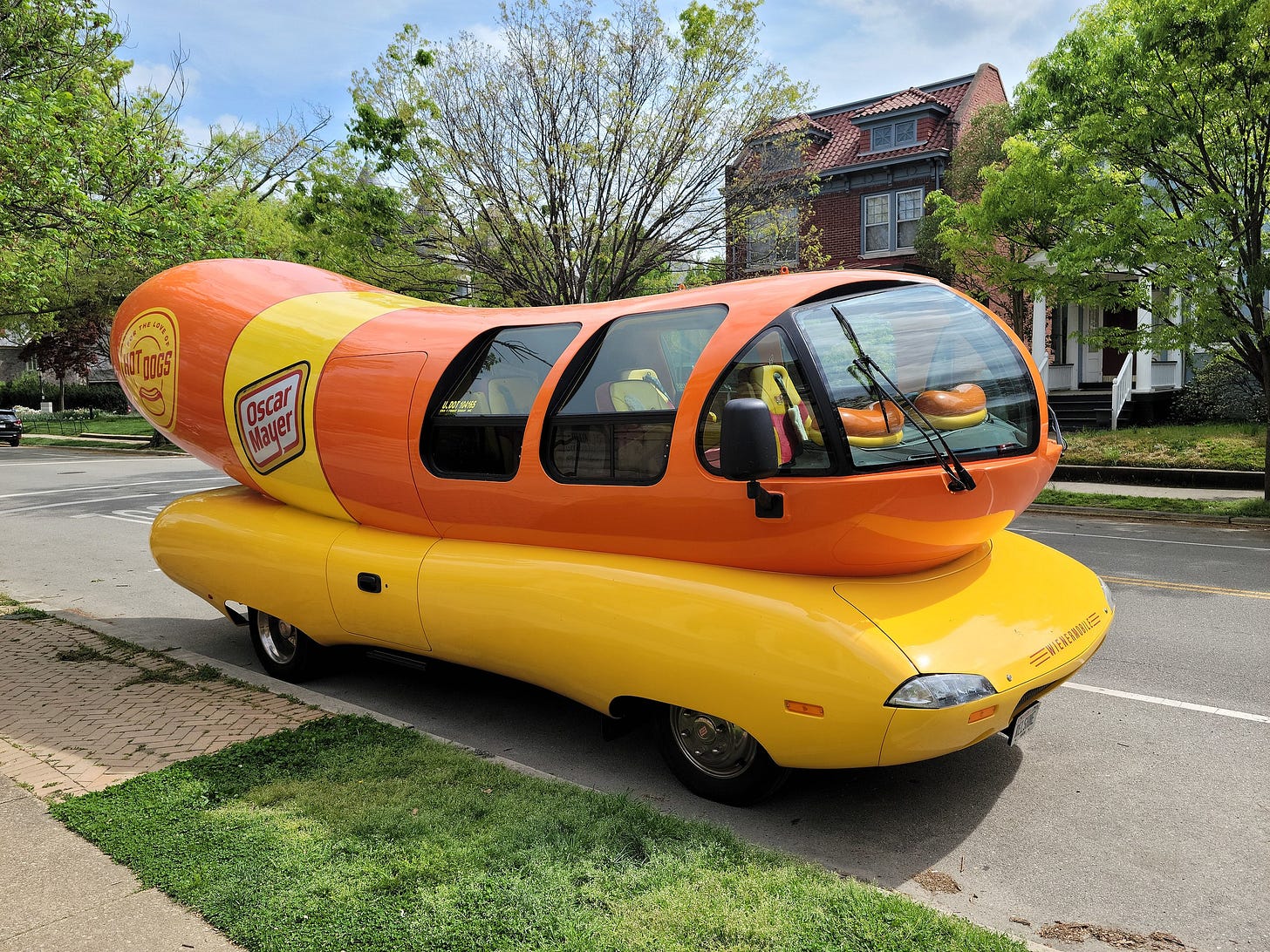 File:Oscar Mayer Wienermobile (51113960124).jpg - Wikimedia Commons